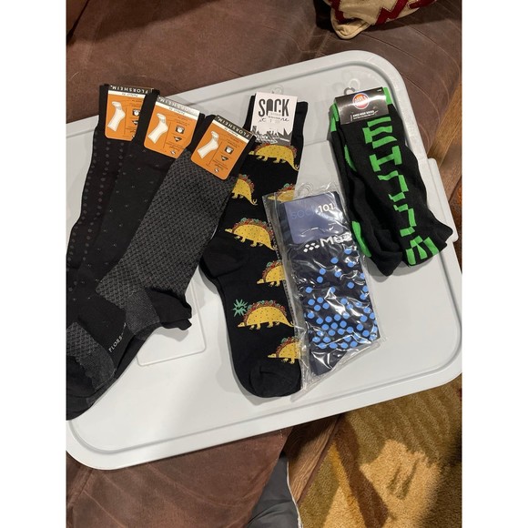 New with Tags 6 pairs dress socks for men - Picture 1 of 6